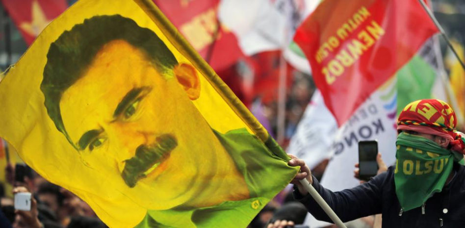 Los kurdos deponen las armas