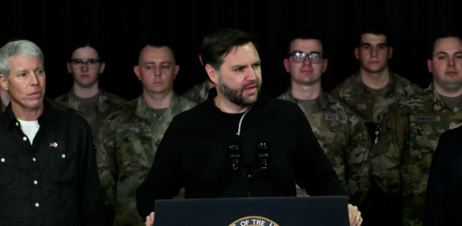 Vance justifica desde Groenlandia su anexión para mantenerla “a salvo” de Rusia y China