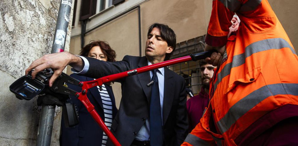 Roma y Barcelona se alían contra la masificación turística