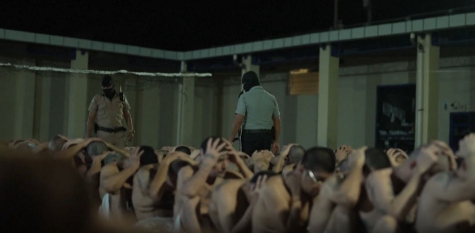 Dentro y fuera de la mega cárcel de Nayib Bukele