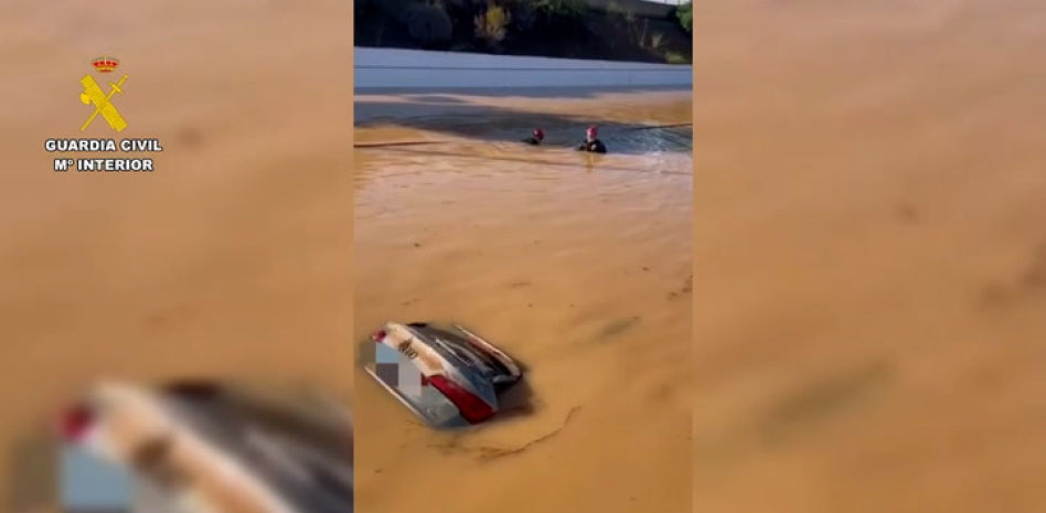 La Guardia Civil ha llevado a cabo numerosos rescates en la isla de Ibiza con motivo de las intentas lluvias