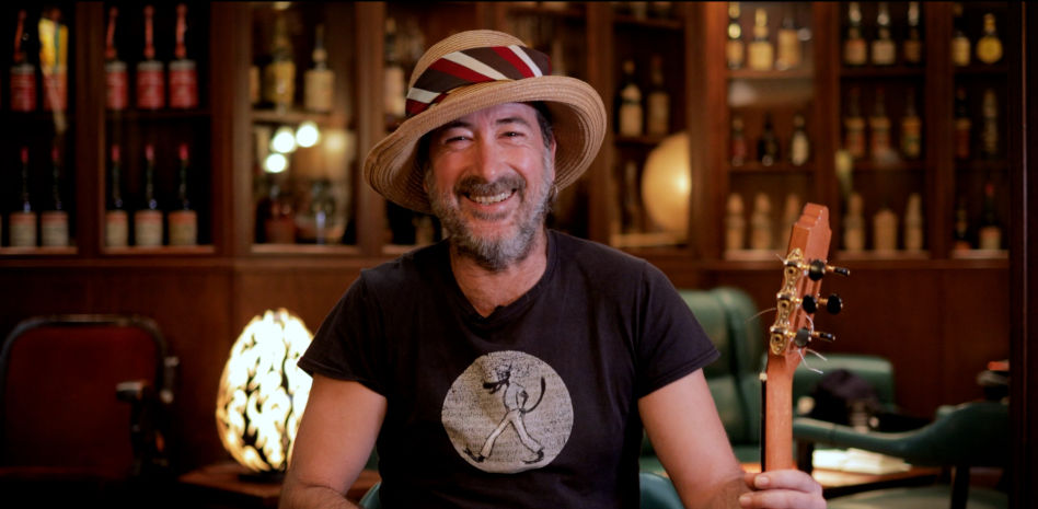 “Siempre tengo un rasgueo de guitarra para animar a un amigo”