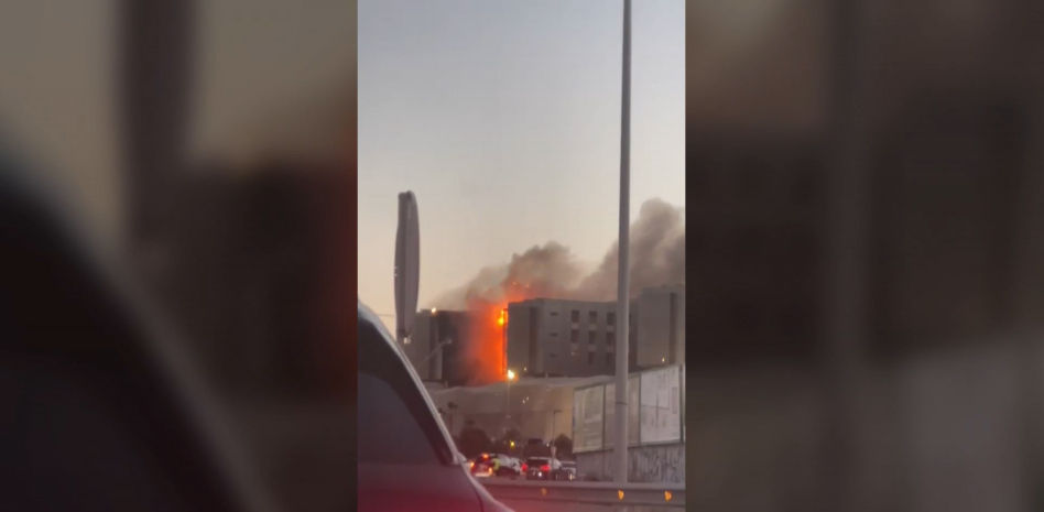 Evacuado el hospital Santa Lucía de Cartagena por un grave incendio