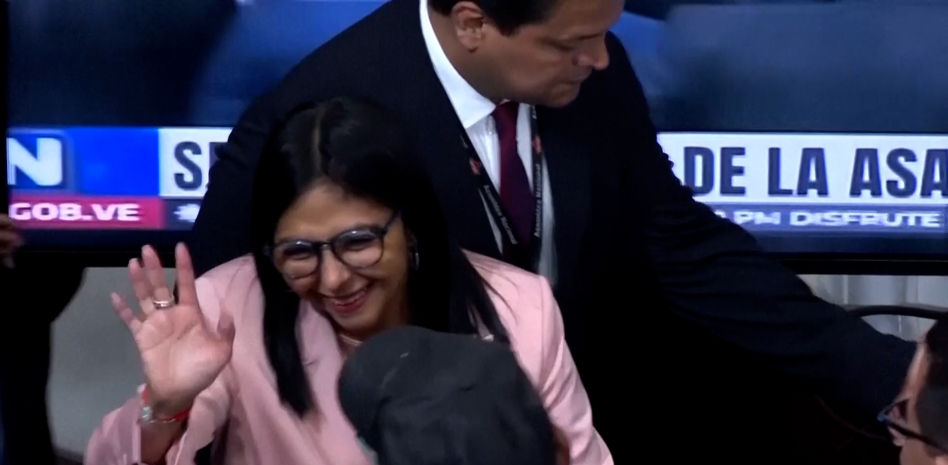 Trump advierte a Delcy Rodríguez