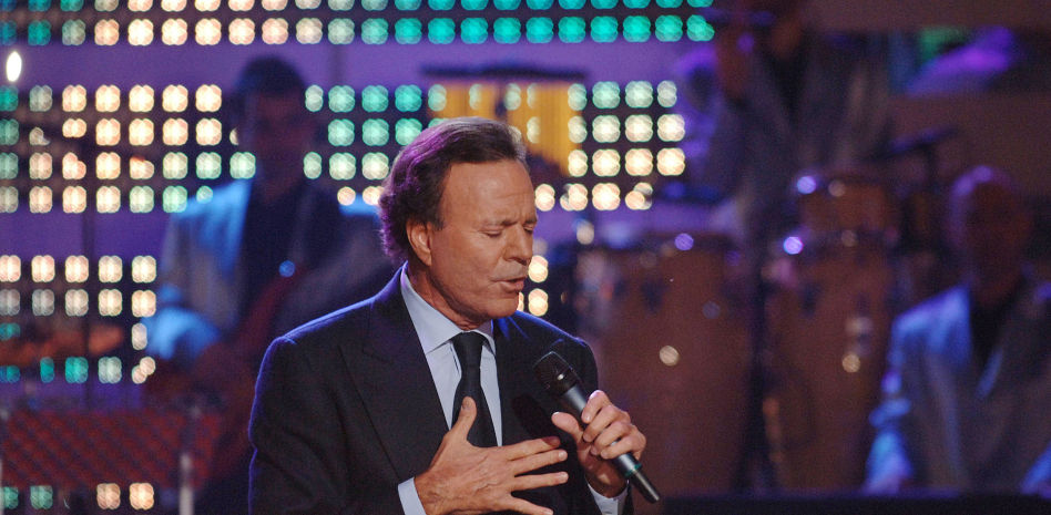 Rueda de prensa de Women's Link sobre las denuncias contra Julio Iglesias