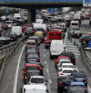 El ejemplo alemán que deberían seguir los conductores españoles en los atascos