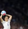 Lucy Bronze: “No es fácil jugar contra una extremo que defiende tan bien como Rolfö”