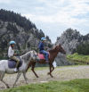 De tirolinas a excursiones a caballo, planes para disfrutar de los Pirineos en otoño