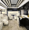 Así es la impresionante autocaravana en la que el lujo se convierte en cotidiano