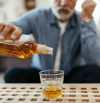 “Yo no bebo mucho, bebo lo normal”, ¿cuál es el riesgo detrás de esta expresión?