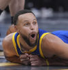 Los Warriors vencen a los Spurs con un Curry de récord