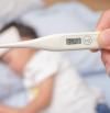 ¿Deberías preocuparte (e ir a urgencias) por la fiebre del bebé?