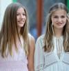 Tonos claros y detalles tendencia: los looks de Leonor y Sofía para visitar Valldemossa