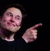 Elon Musk arremete ahora contra Apple por retirar la publicidad de Twitter