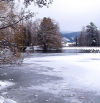 Invierno en el lago helado de Puigcerdà