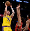 Tiembla la NBA: los Lakers siguen en estado de gracia y se aseguran el tercer puesto del Oeste