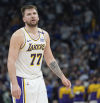 Luka Doncic celebra su puesta a punto renovando por tres temporadas con los Lakers