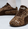 Las zapatillas con estampado de leopardo están arrasando en las calles. ¿Seguirán llevándose en 2026?
