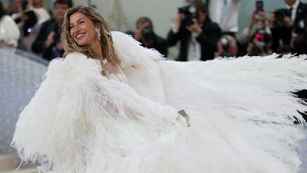 Penélope Cruz de novia y Gisele Bündchen de cisne: Los vestidos más espectaculares de la gala Met