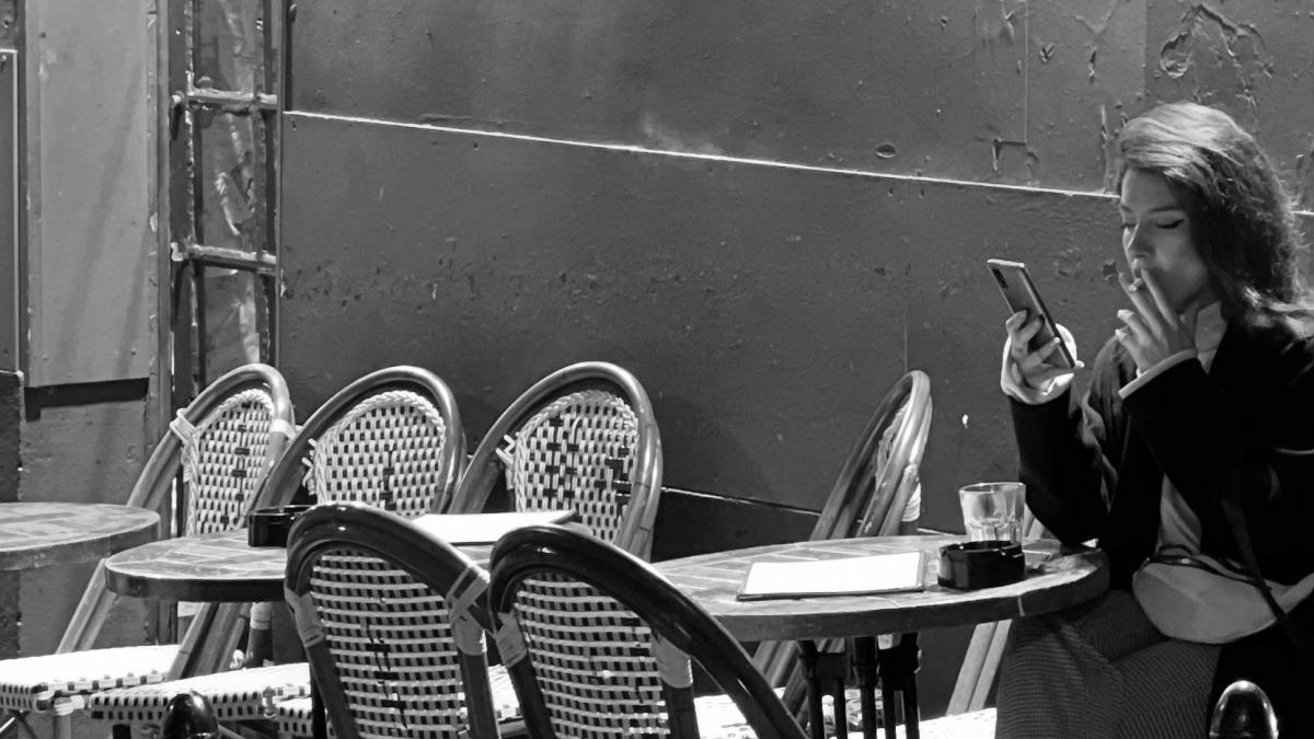 Stéphanie Delpon, la fotógrafa que retrata a las mujeres de París a golpe de iPhone