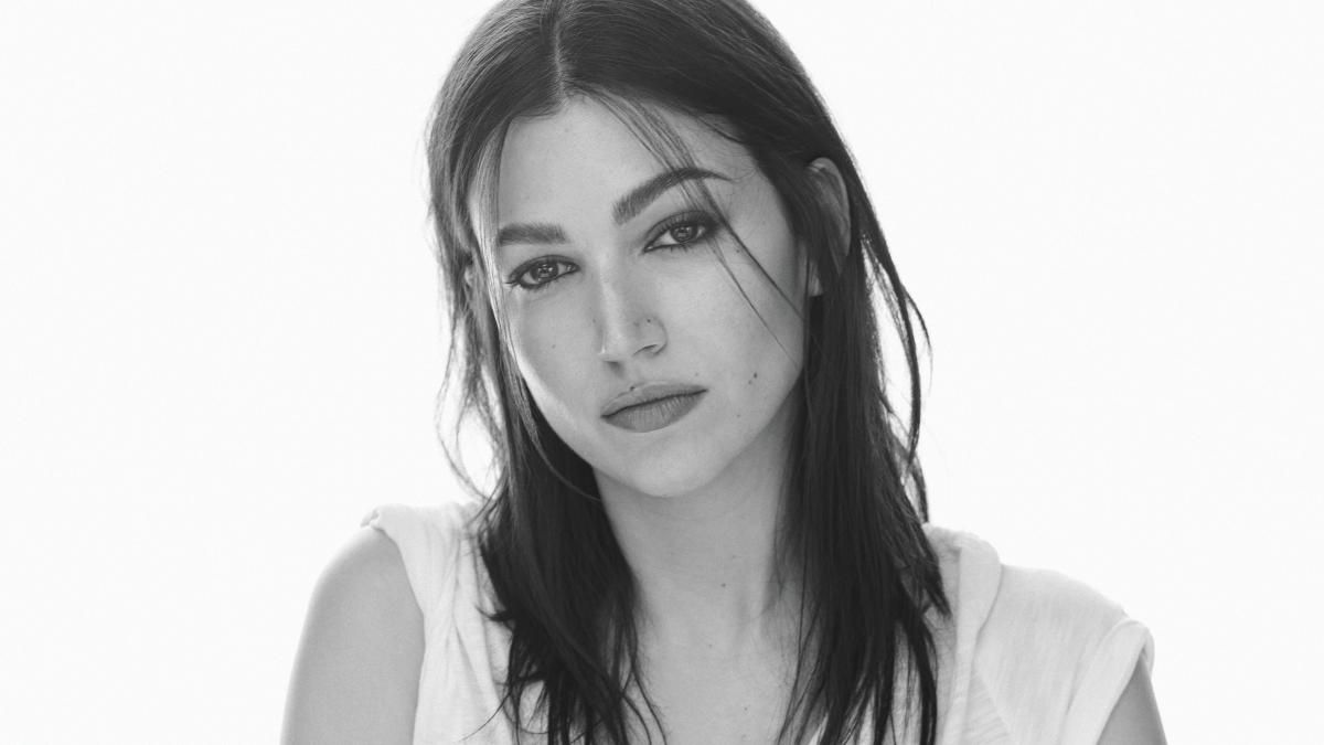 Úrsula Corberó, camaleón al rojo vivo: “Ya no me llaman Tokio por la calle y eso me pone contenta”