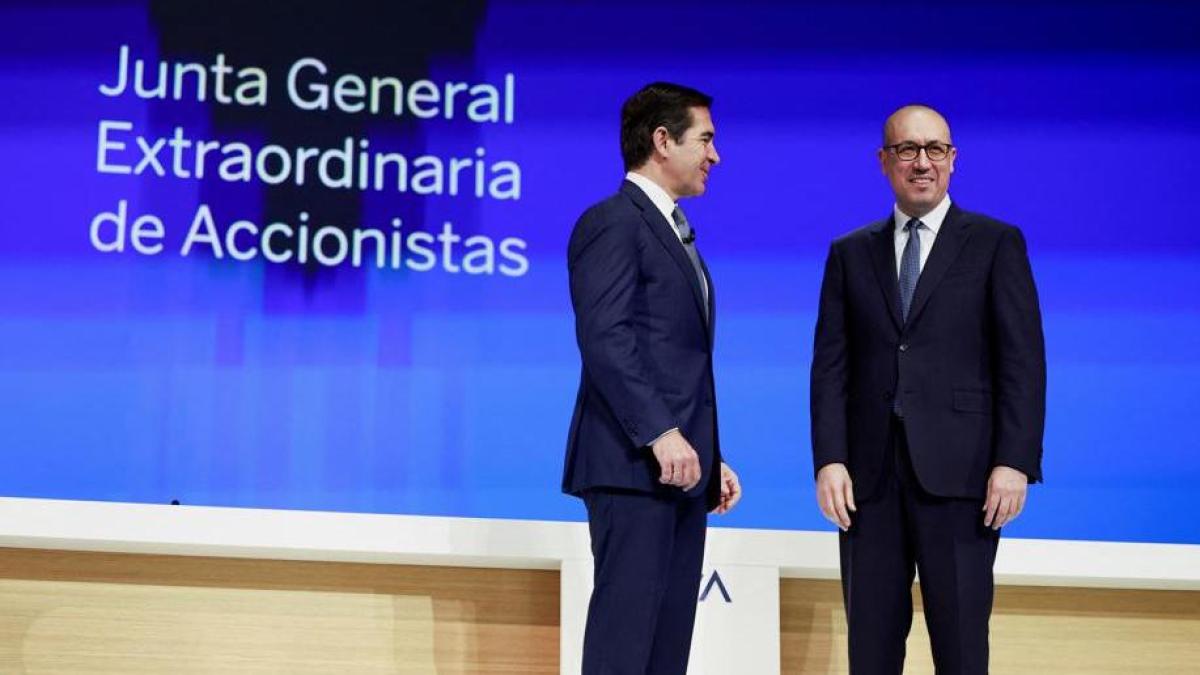 La junta de BBVA aprueba casi por unanimidad la ampliación de capital para la opa por Sabadell
