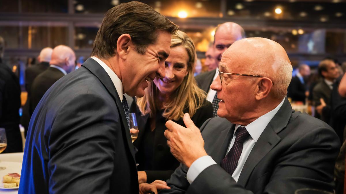 Moodys ve “incertidumbre” sobre el éxito de la opa del BBVA al Sabadell pese a las autorizaciones