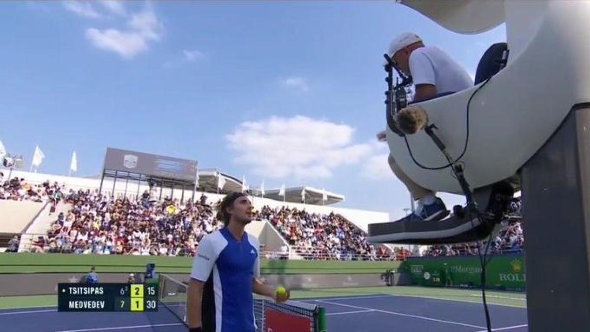 El nuevo rifirrafe de Tsitsipas con un árbitro