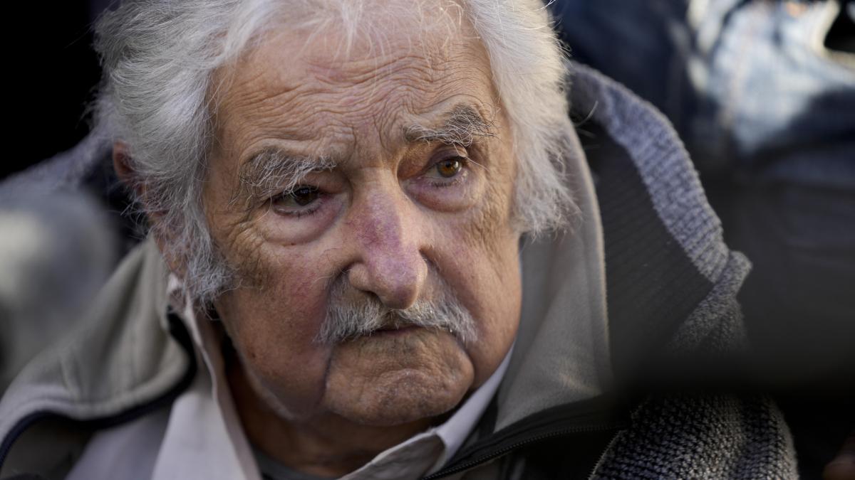 La frase que Pepe Mujica que a día de hoy resuena más que nunca: “Si tu estás en esta dinámica sin pensar, será la propia vorágine lo que te dirá que tienes que pensar”