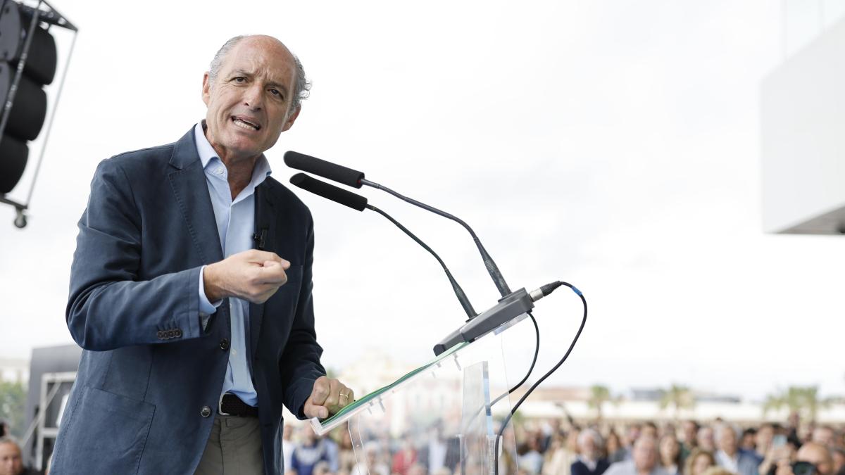 Camps reta a Feijóo