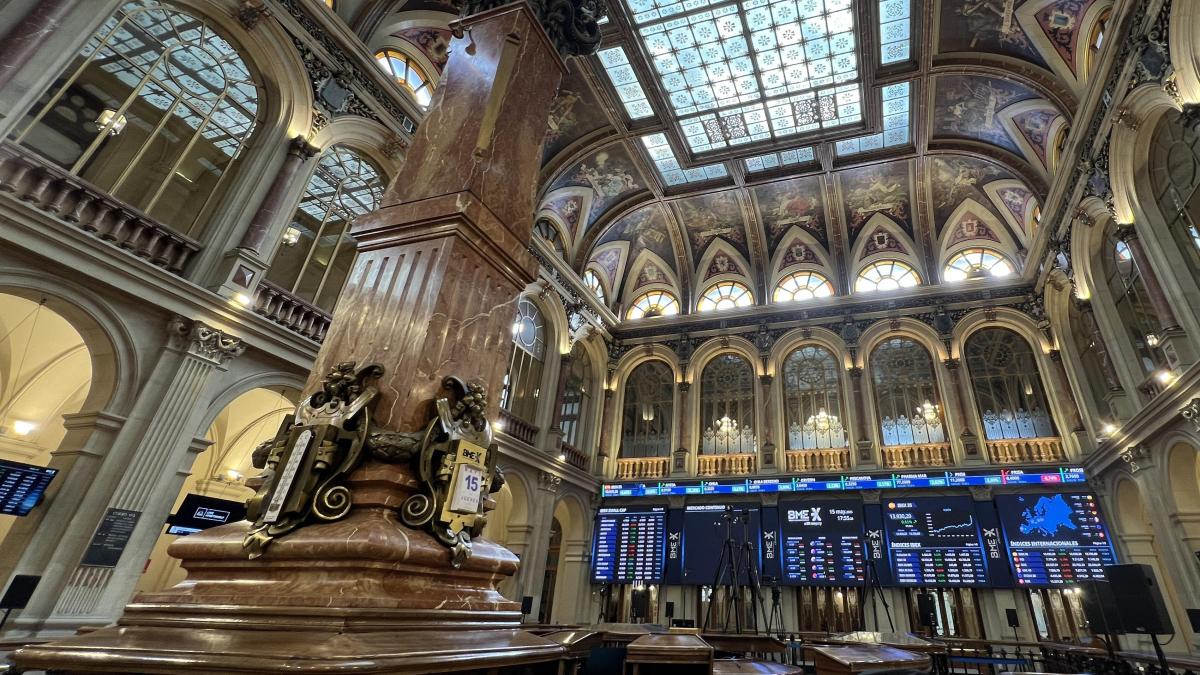 El Ibex 35 llega a los 14.000 puntos 17 años después