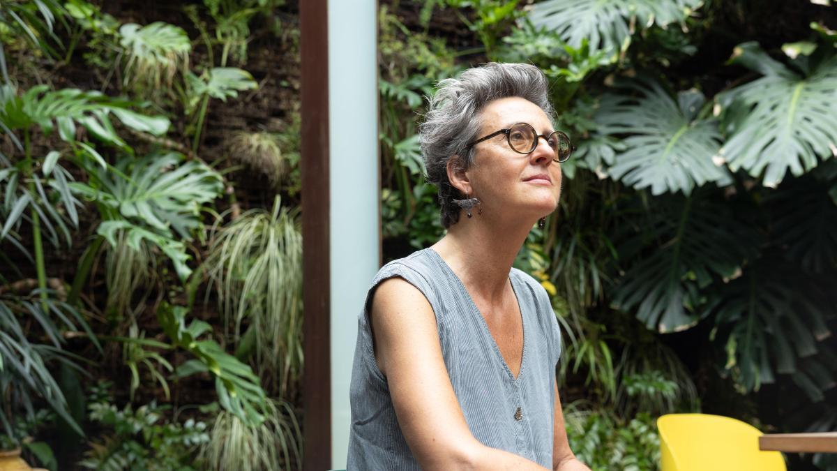 Elisabet Riera reivindica los seres alados como antídoto contra el colapso de la humanidad