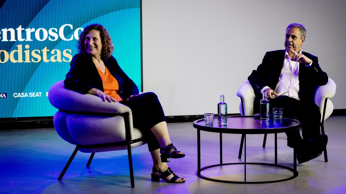 Elisenda Vallejo: “Hacemos una sección de Economía comprensible pero sin caer en un lenguaje banal”