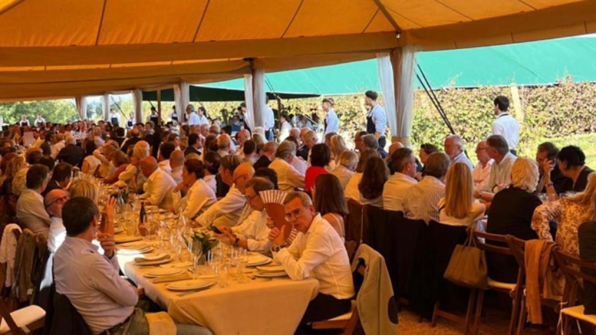 El ‘civet’ solidario de Luis Conde reúne a los presidentes del BBVA y el Sabadell