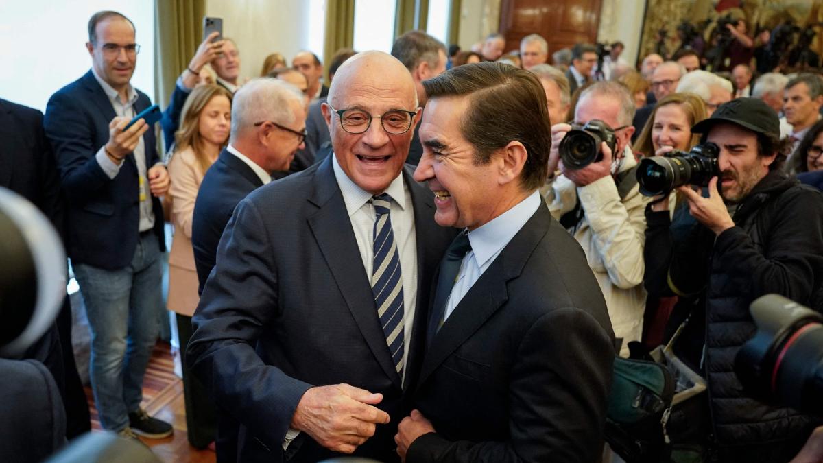 BBVA y Sabadell estrenan nueva etapa con buena valoración de los analistas