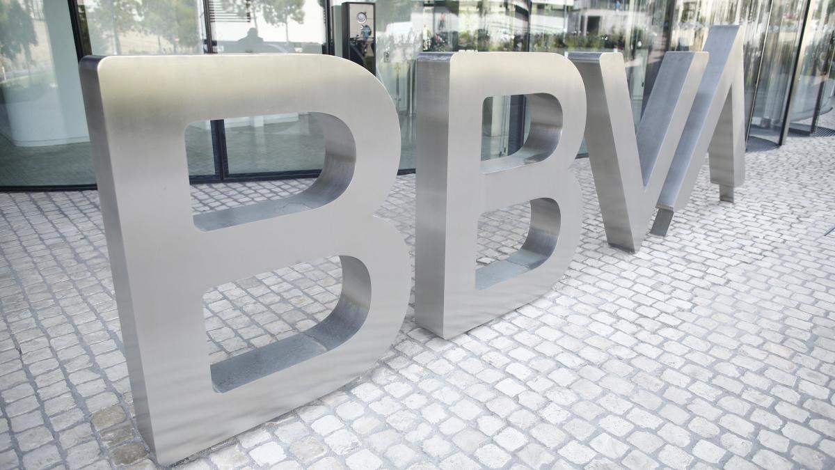 El BBVA lanza la recompra de acciones de 4.000 millones de euros tras la fallida opa