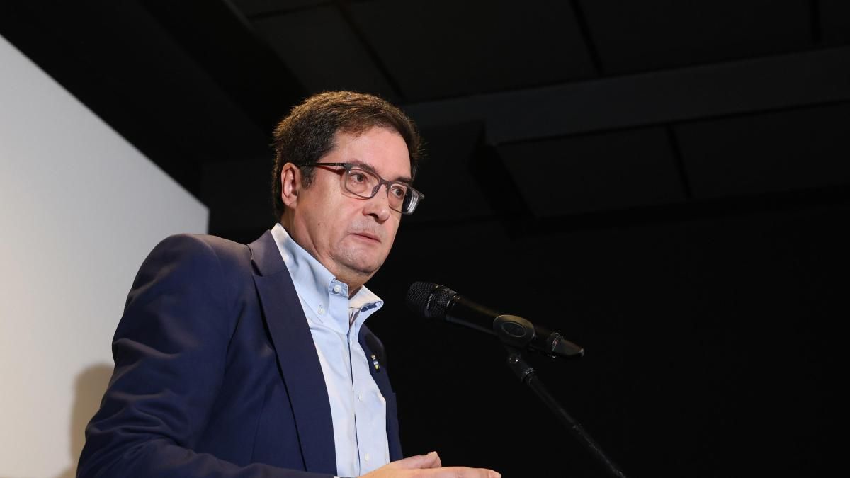 El Gobierno plantea retrasar la jornada de 35 horas para los funcionarios hasta que haya Presupuestos