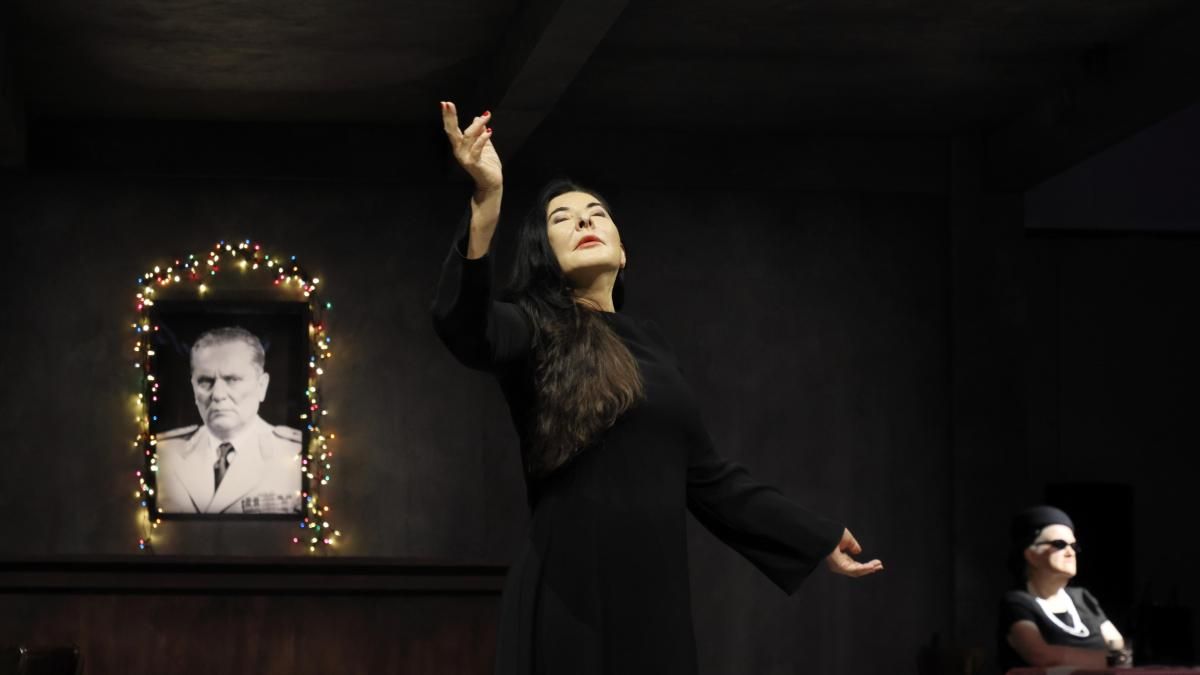 Marina Abramović: “Ver a mi madre en el escenario entregada al sexo me hace sentir mucho mejor”