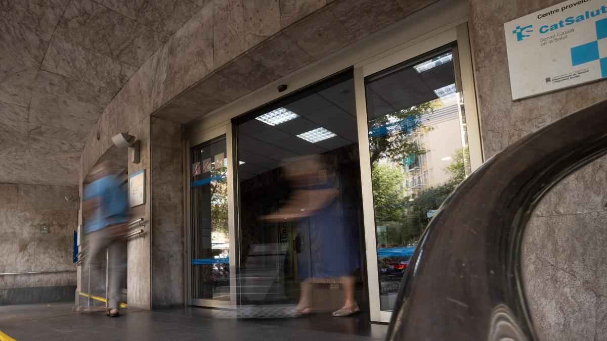 Los empresarios presionan a sindicatos y Gobierno para atajar el absentismo