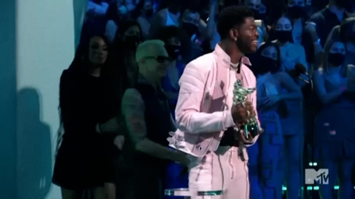 Rosalía, Billie Eilish y otros famosos que brillaron en la gala de los MTV VMA 2021