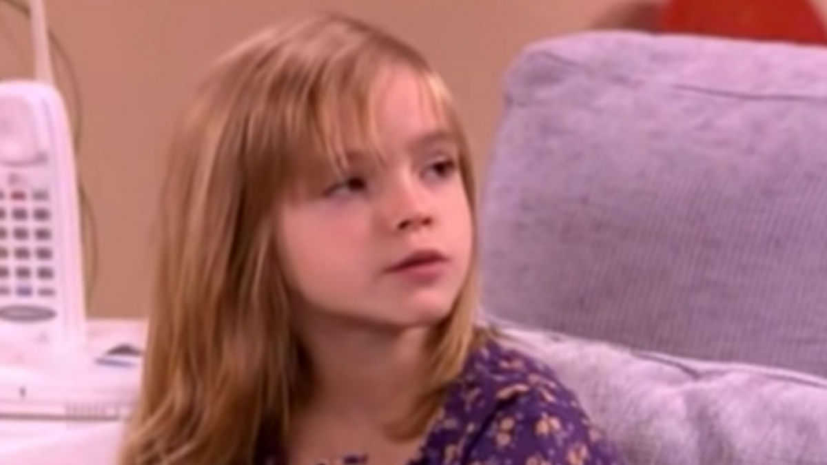 Así ha cambiado Elisa Drabben, la nieta Concha en 'Aquí no hay quien viva'