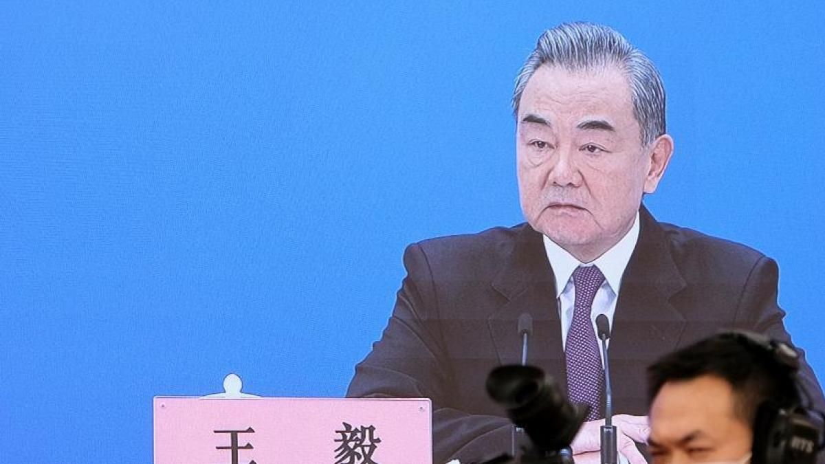 China muestra su disposición a mediar en el conflicto de Ucrania