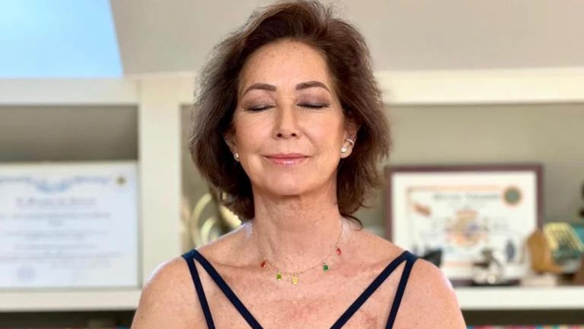 Ana Rosa Quintana reaparece en una clase de yoga: 