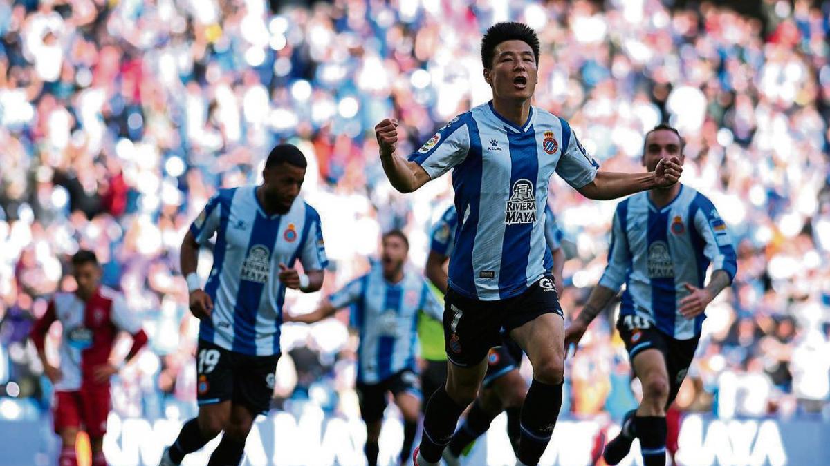 Wu Lei volverá al Shanghai SIPG tras marcar 16 goles en cuatro años