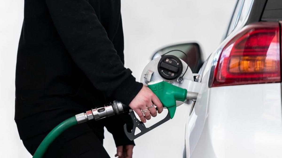 Precio de la gasolina de hoy, 16 de abril: ¿a cúanto está el litro de combustible en las gasolineras?