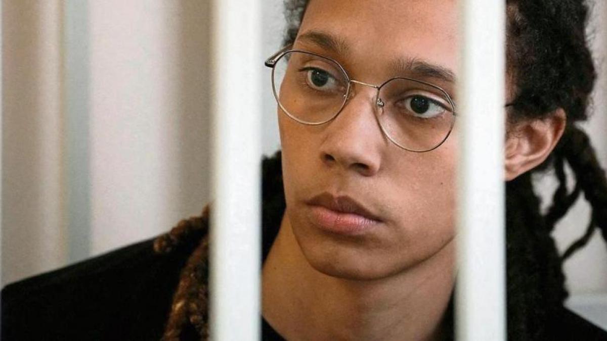 Rusia pide al mercader de la muerte a cambio de la jugadora de baloncesto