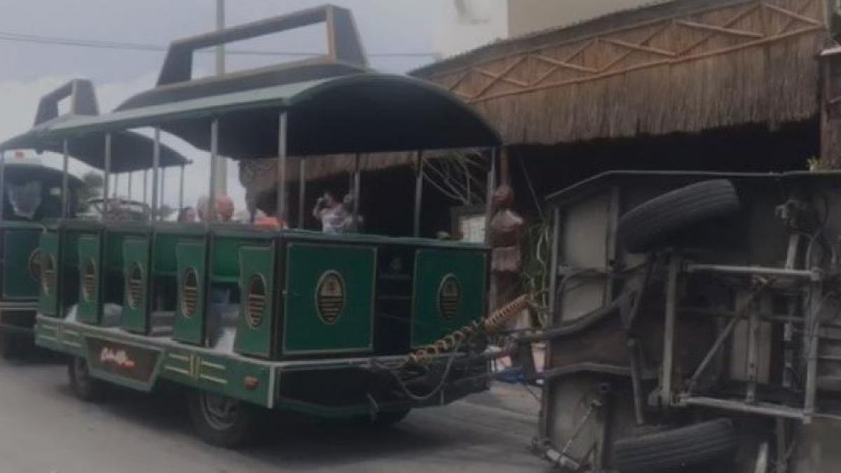Heridos 11 turistas en Mallorca, tres de ellos menores, al volcar un tren turístico
