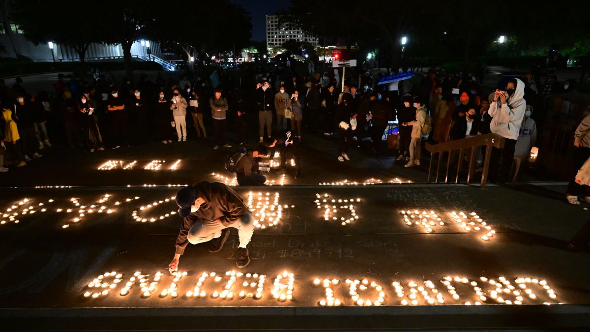 La democracia retrocede en el mundo y los regímenes autoritarios profundizan su represión