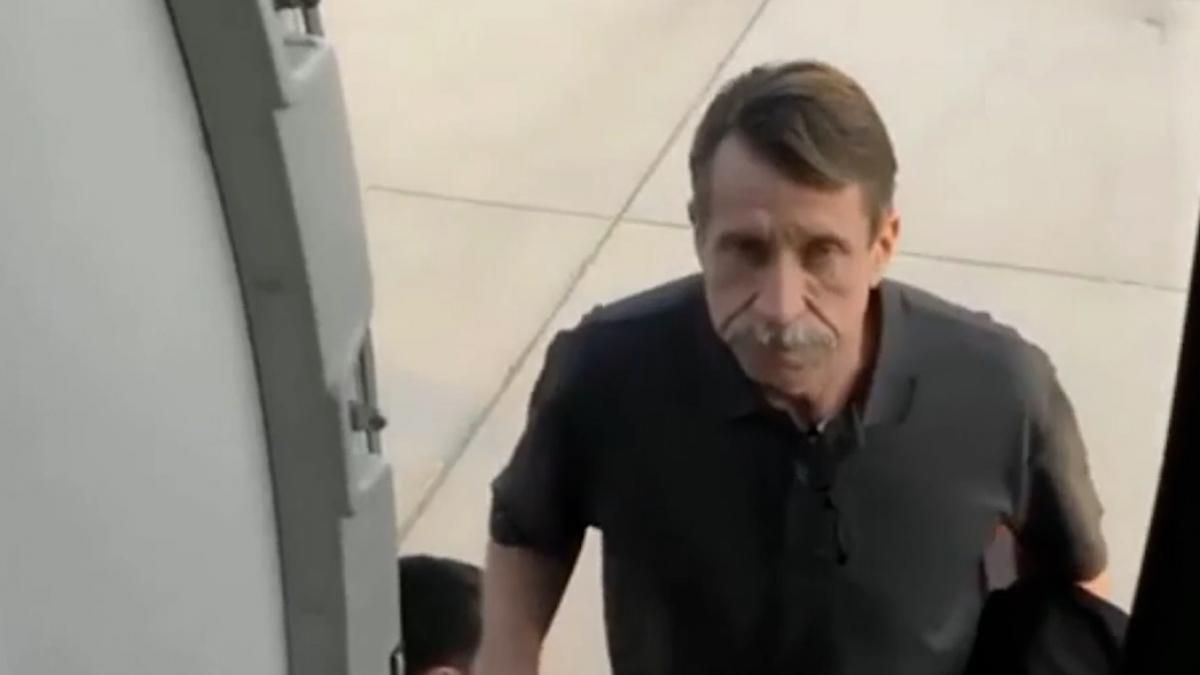 Jugada de alto riesgo de Biden por la liberación del mercader de la muerte