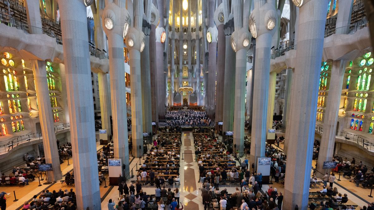 El autoelogio debilita